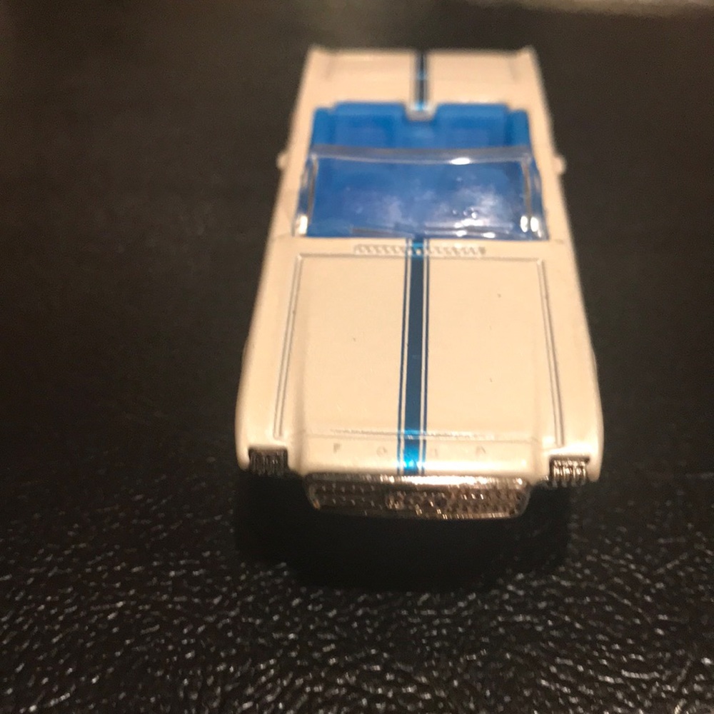 Hot wheels Ford mustang 1963 concept two